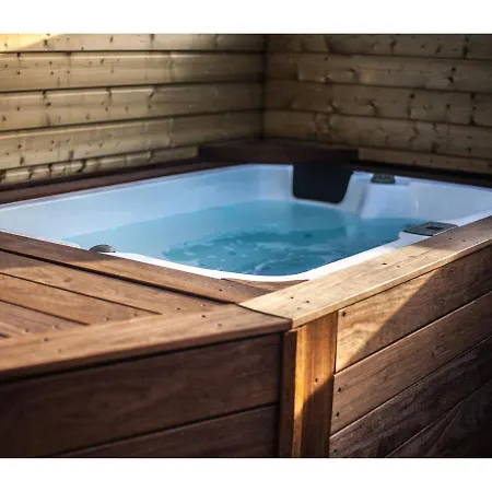 Le 4 Eme, Jacuzzi Et Lit Rond בנרס-דה-ביגור